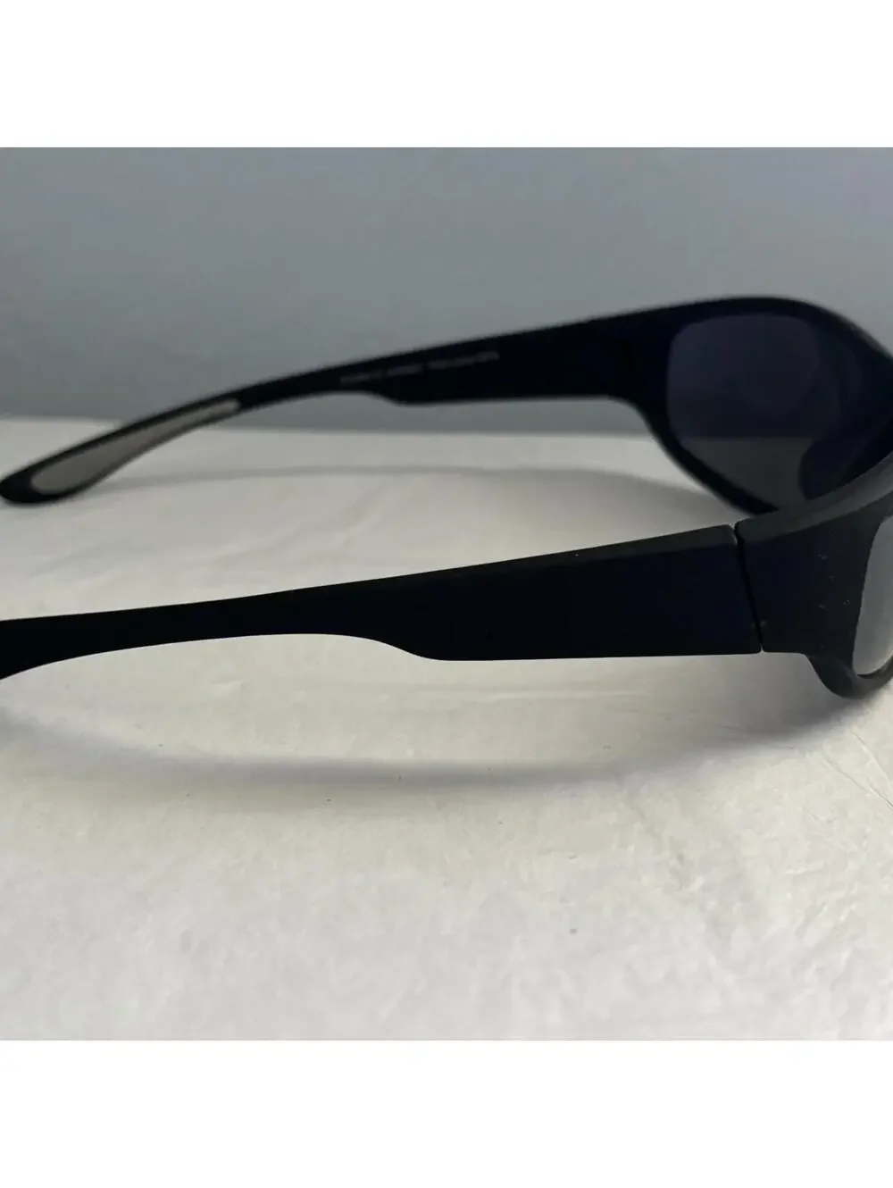 Foster Grant Men's Black Sunglass
